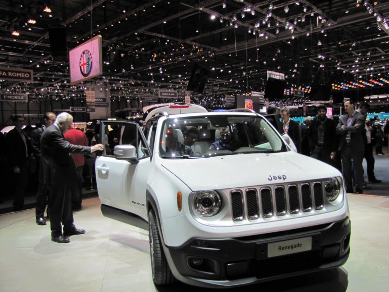 jeeprenegade56.jpg