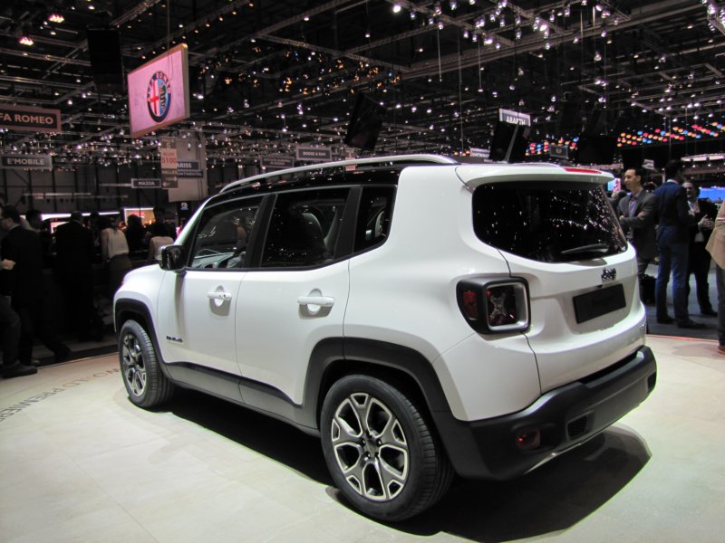 jeeprenegade9.jpg