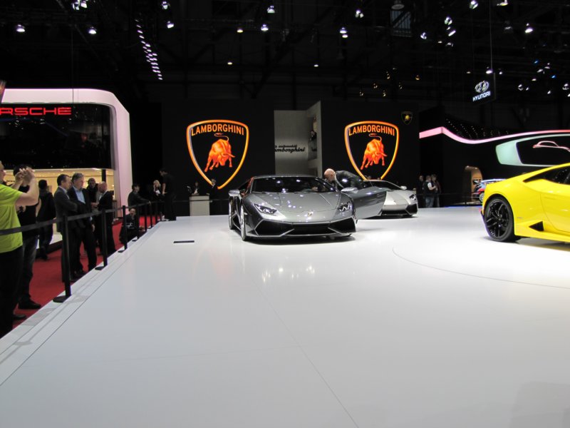 lamborghinihuracn.jpg