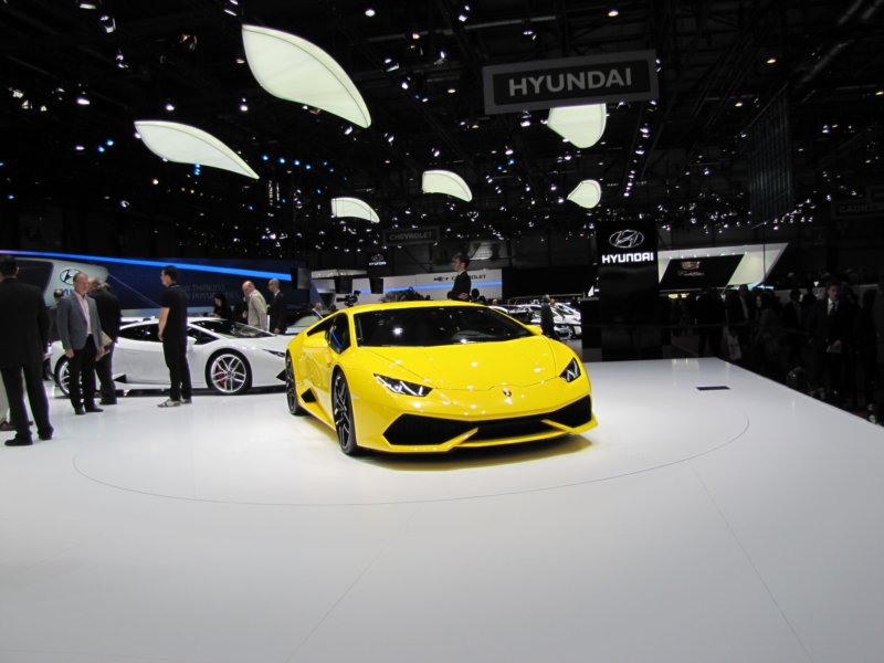 lamborghinihuracn2.jpg