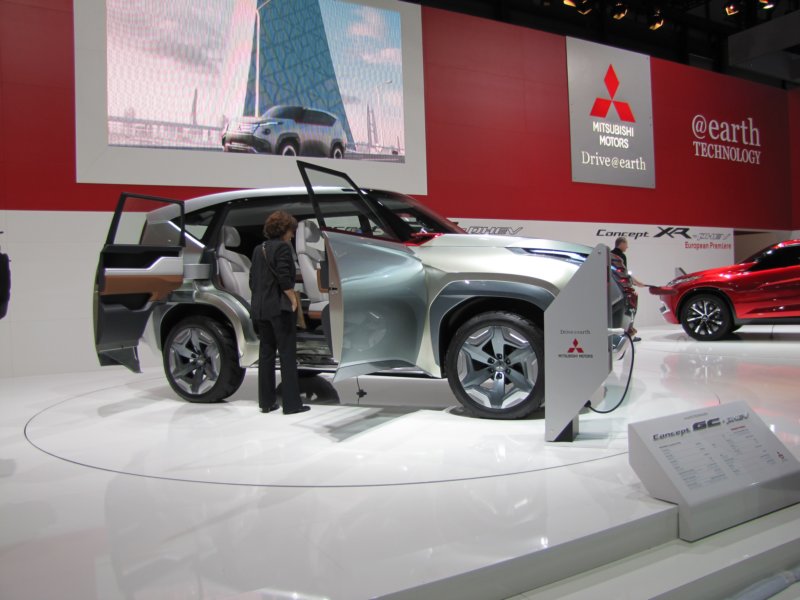 mitsubishigcphev13.jpg