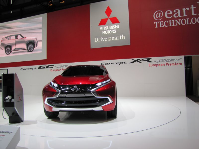 mitsubishixrphev11.jpg