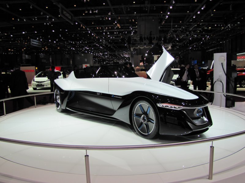 nissanbladeglider49.jpg