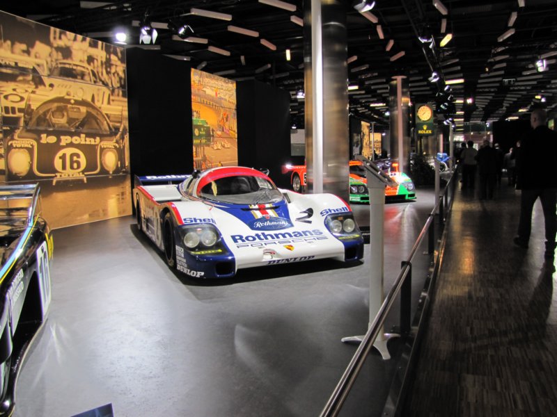 porsche9561982.jpg