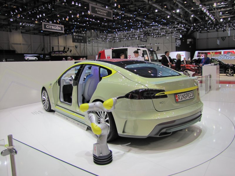 rinspeedxchange17.jpg