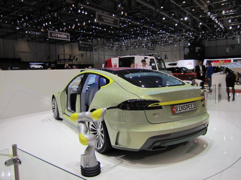 rinspeedxchange26.jpg