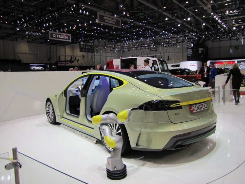 rinspeedxchange34.jpg