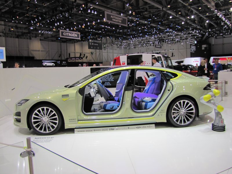rinspeedxchange68.jpg