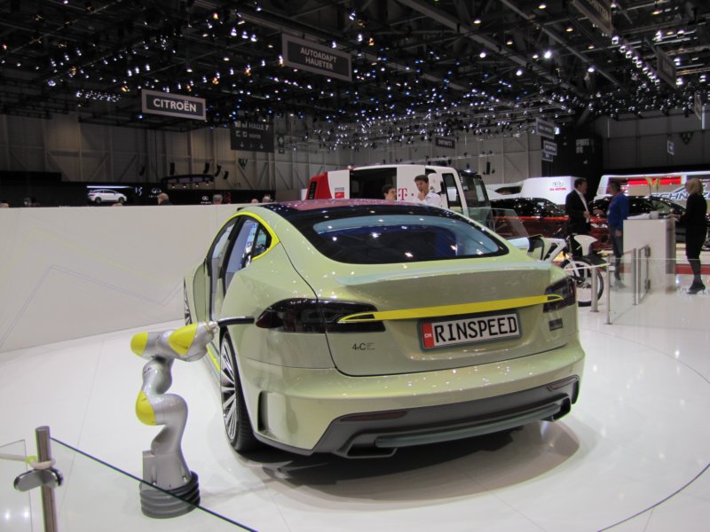 rinspeedxchange76.jpg