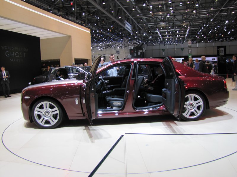 rollsroyceghostseriesii16.jpg