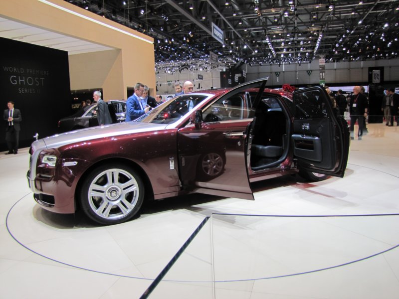 rollsroyceghostseriesii21.jpg