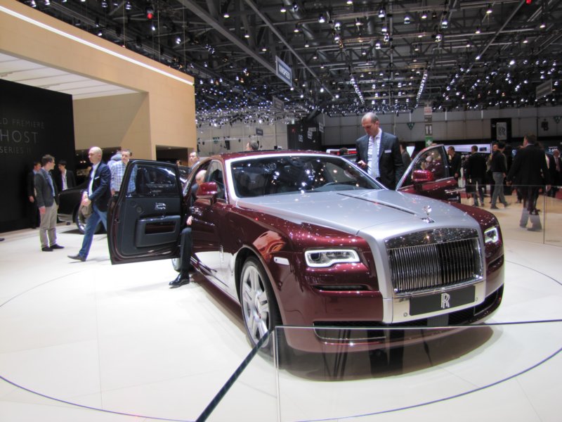 rollsroyceghostseriesii33.jpg