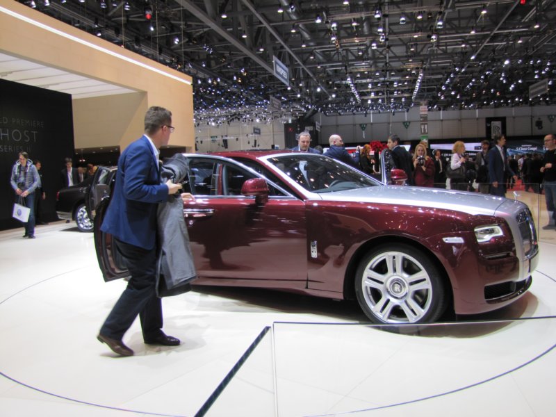 rollsroyceghostseriesii45.jpg