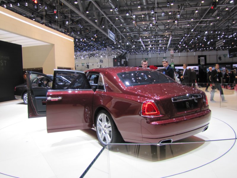 rollsroyceghostseriesii7.jpg