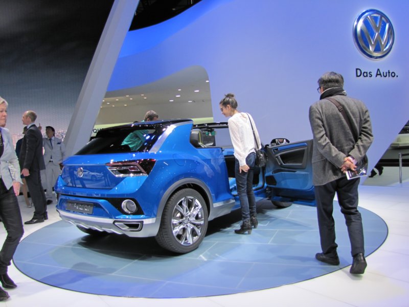 volkswagentroc12.jpg