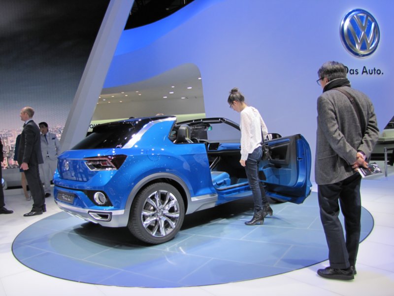 volkswagentroc2.jpg