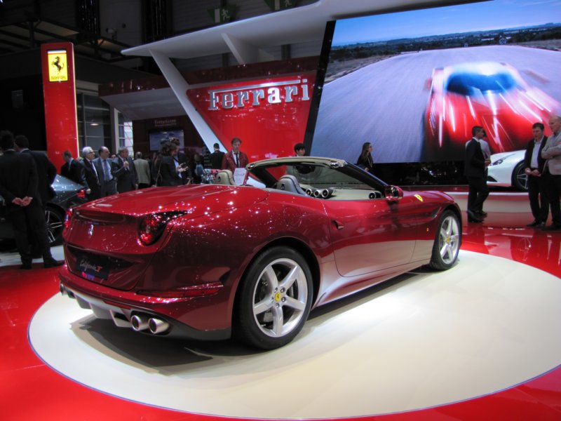 ferraricaliforniat11.jpg