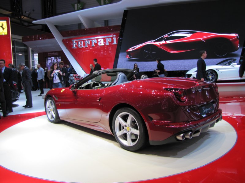 ferraricaliforniat25.jpg