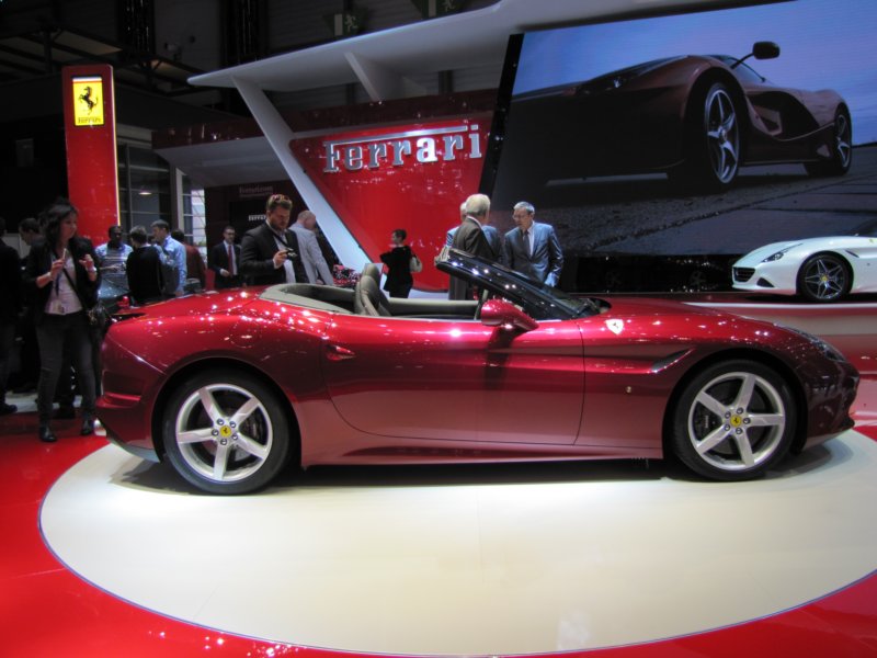 ferraricaliforniat44.jpg