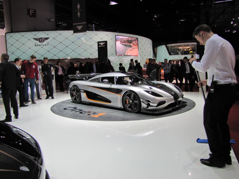 koenigseggone1.jpg
