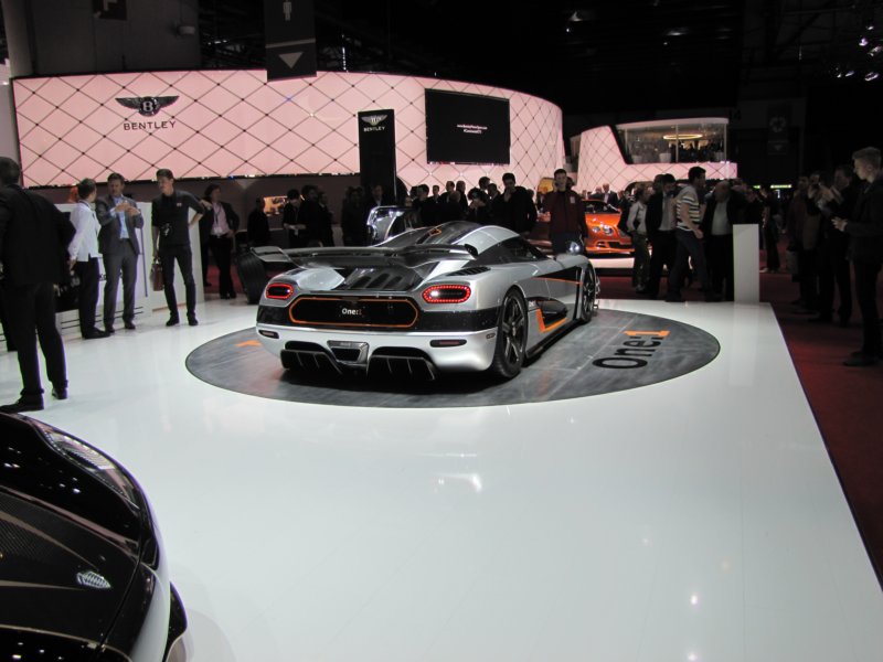 koenigseggone111.jpg