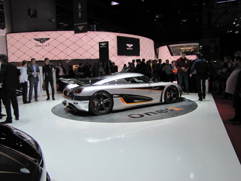 koenigseggone112.jpg