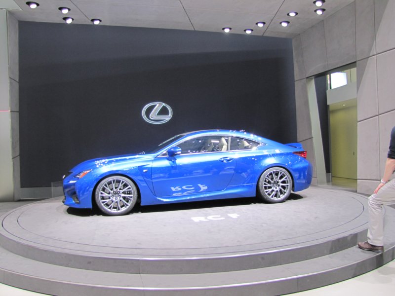 lexusrcf34.jpg