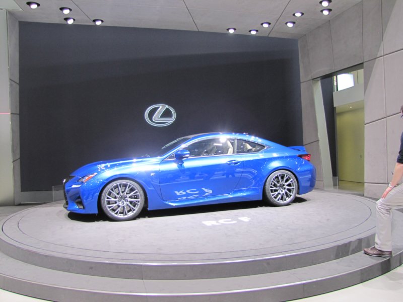 lexusrcf35.jpg