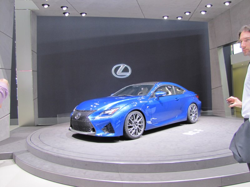 lexusrcf39.jpg