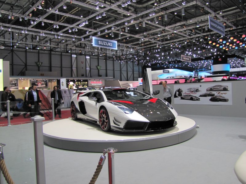 nimrodavantirossolamborghiniaventador24.jpg