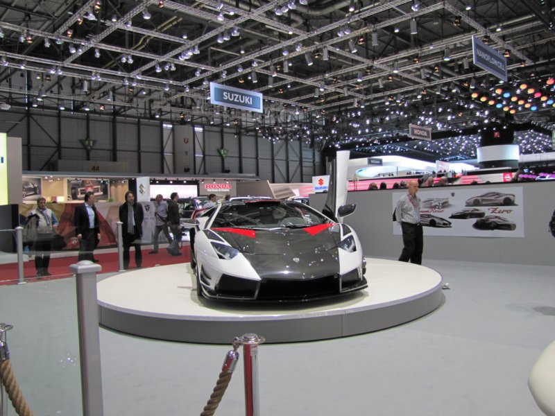 nimrodavantirossolamborghiniaventador5.jpg