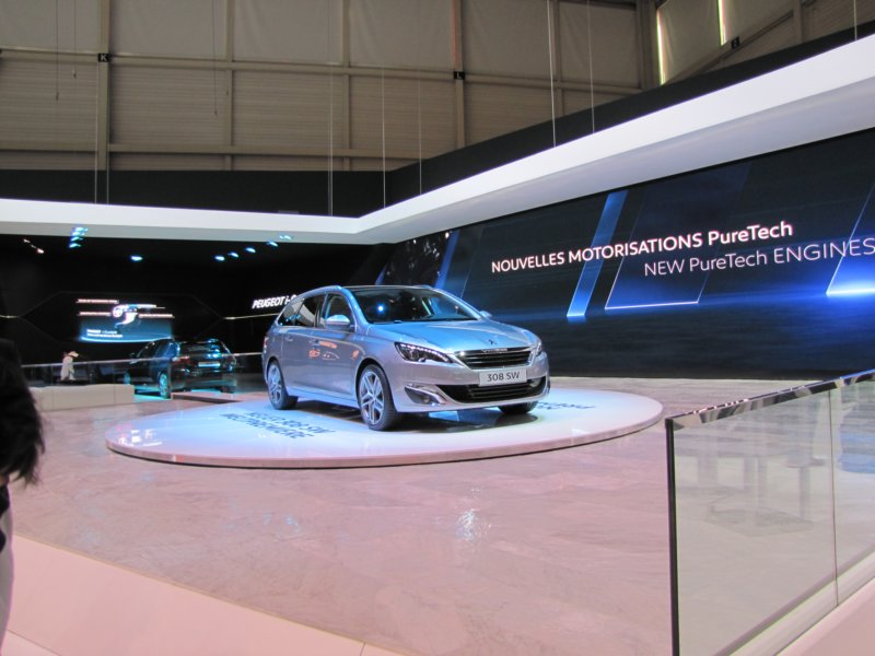 peugeot308sw22.jpg
