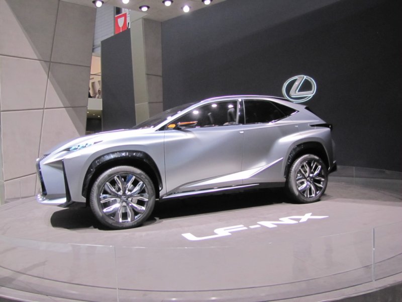 lexuslfnx.jpg