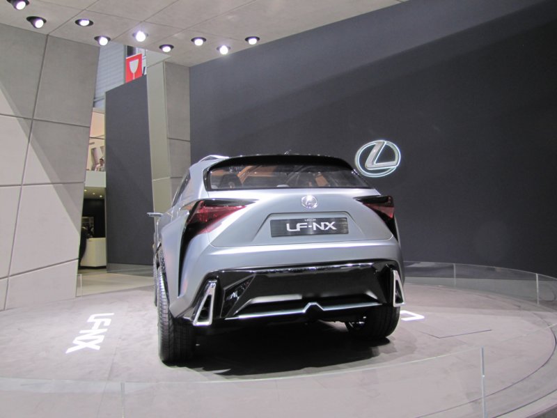 lexuslfnx14.jpg