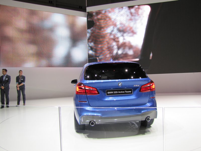 bmw225iactivetourer52.jpg