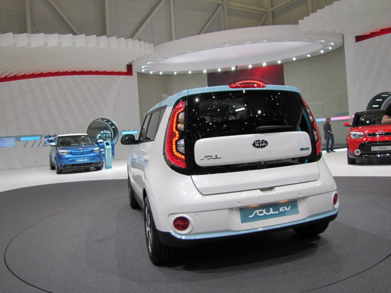 kiasoulev20.jpg