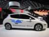 nissanleafautonomousdrive4_small.jpg