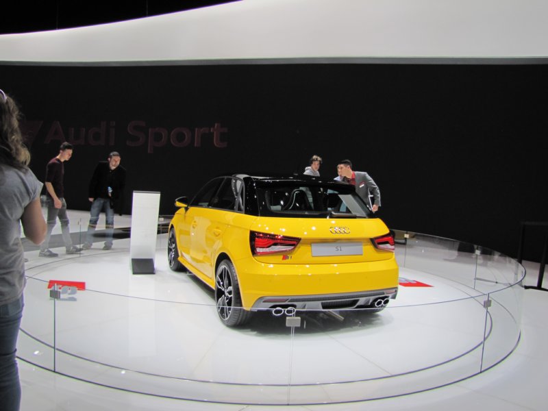 audis1sportback2.jpg