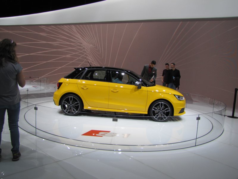 audis1sportback25.jpg