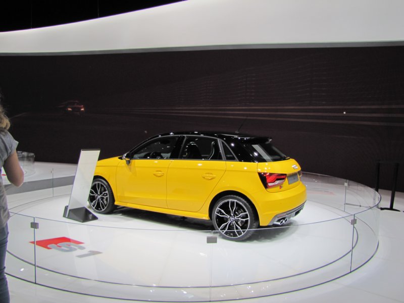 audis1sportback5.jpg