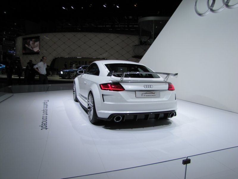 audittquattrosportconcept4.jpg