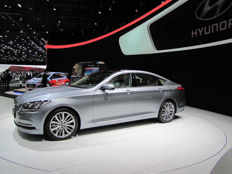 hyundaigenesis39.jpg