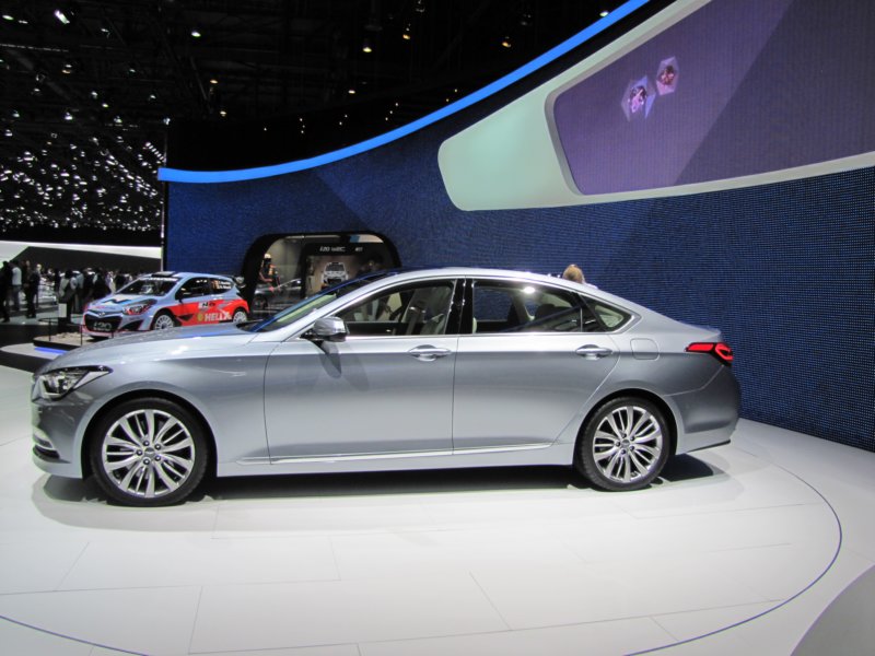 hyundaigenesis46.jpg