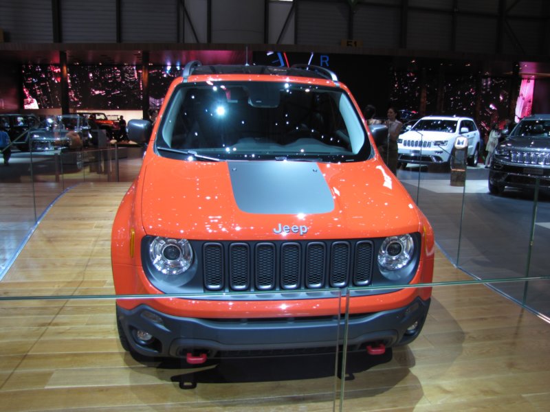 jeeprenegade113.jpg