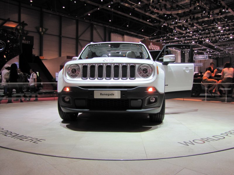 jeeprenegade13.jpg