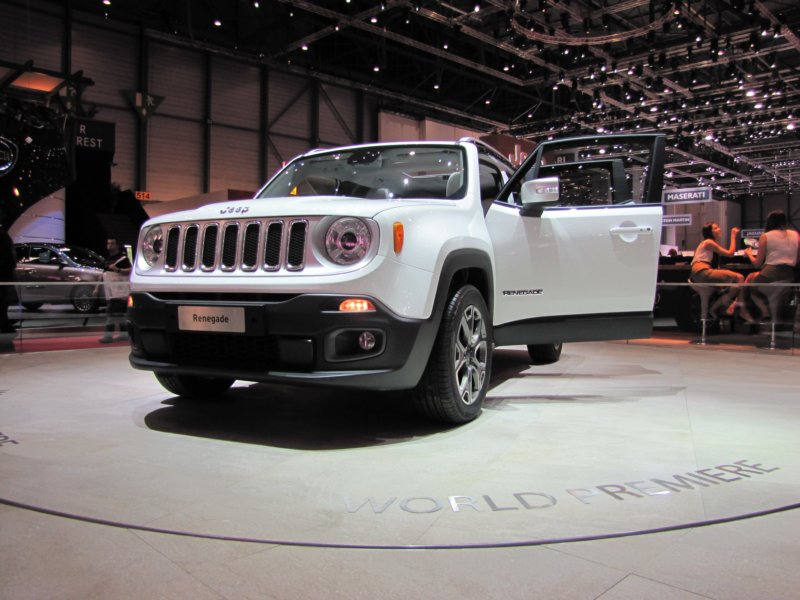 jeeprenegade4.jpg
