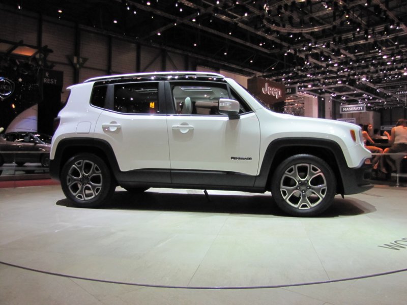 jeeprenegade74.jpg