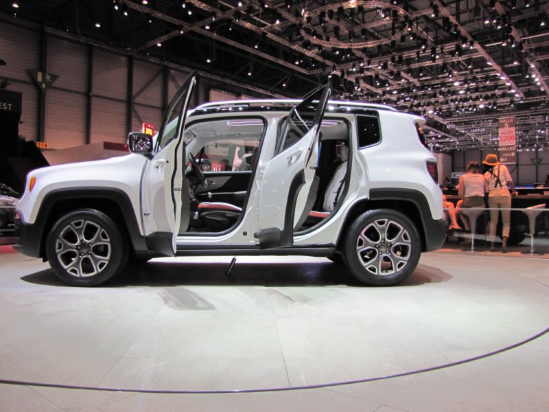 jeeprenegade90.jpg