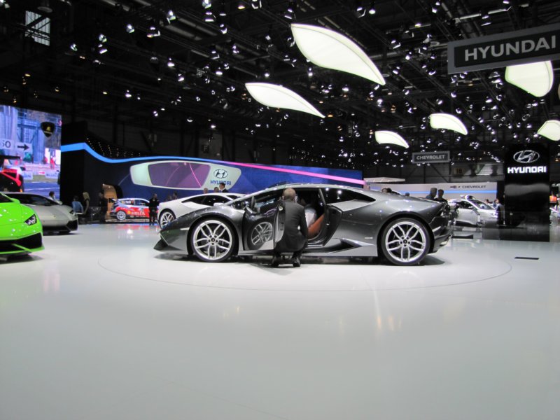lamborghinihuracnlp610437.jpg