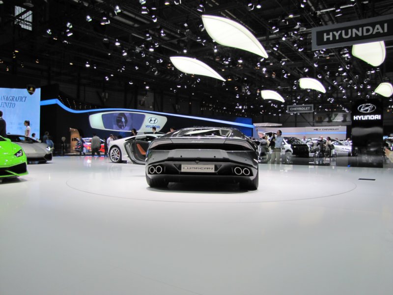 lamborghinihuracnlp610451.jpg
